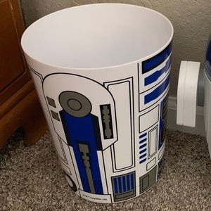 R2D2 Bathroom Trash Can
